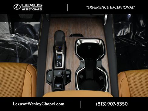 Used 2025 Lexus RX 350 Premium image 31