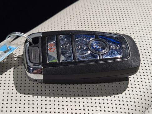New 2026 Lincoln Nautilus Premier AWD/4WD image 28