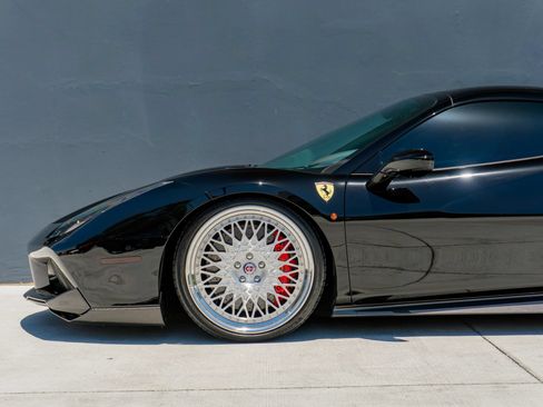 Used 2018 Ferrari 488 Spider RWD image 17