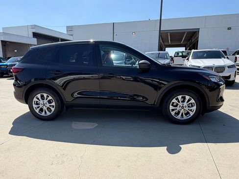 New 2025 Ford Escape Active FWD image 6
