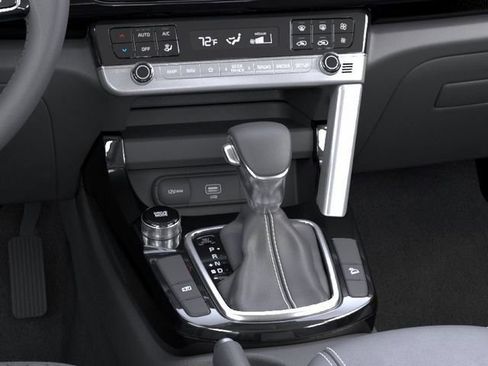 New 2026 Kia Seltos S FWD image 23