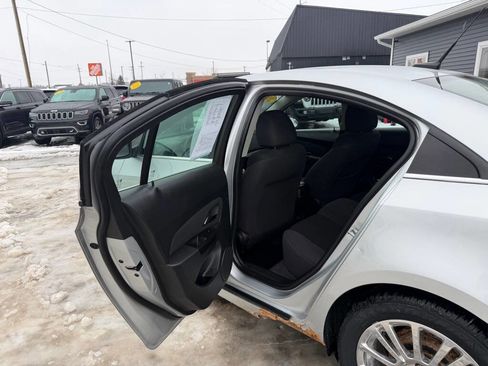 Used 2012 Chevrolet Cruze Eco image 23