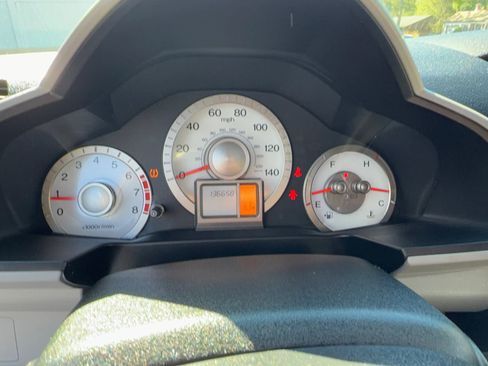 Used 2010 Honda Pilot EX-L image 12