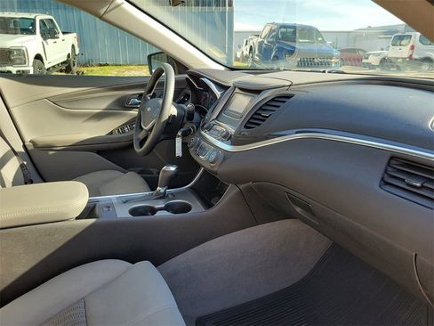 Used 2017 Chevrolet Impala LS w/ Protection Package image 30