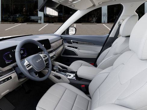 New 2025 Kia Telluride EX w/ EX Captain's Chair Package image 17