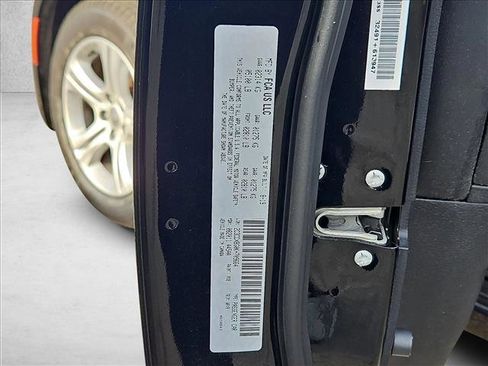 Used 2019 Dodge Charger SXT w/ Leather Interior Group image 16