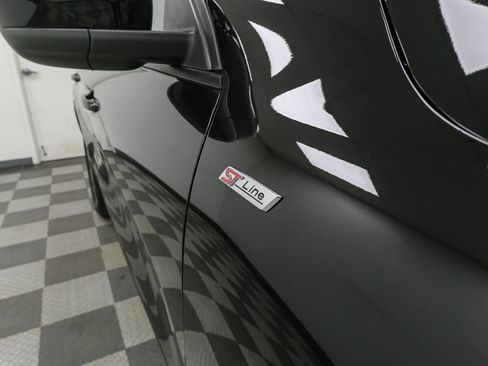 Used 2025 Ford Escape ST-Line Select w/ Tech Pack #1 image 9