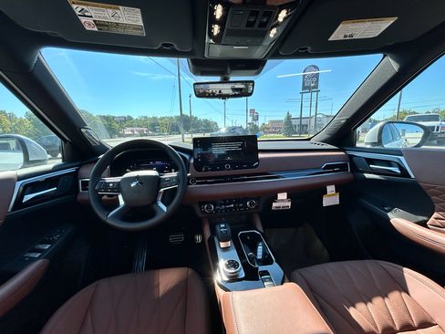 New 2025 Mitsubishi Outlander SEL image 14