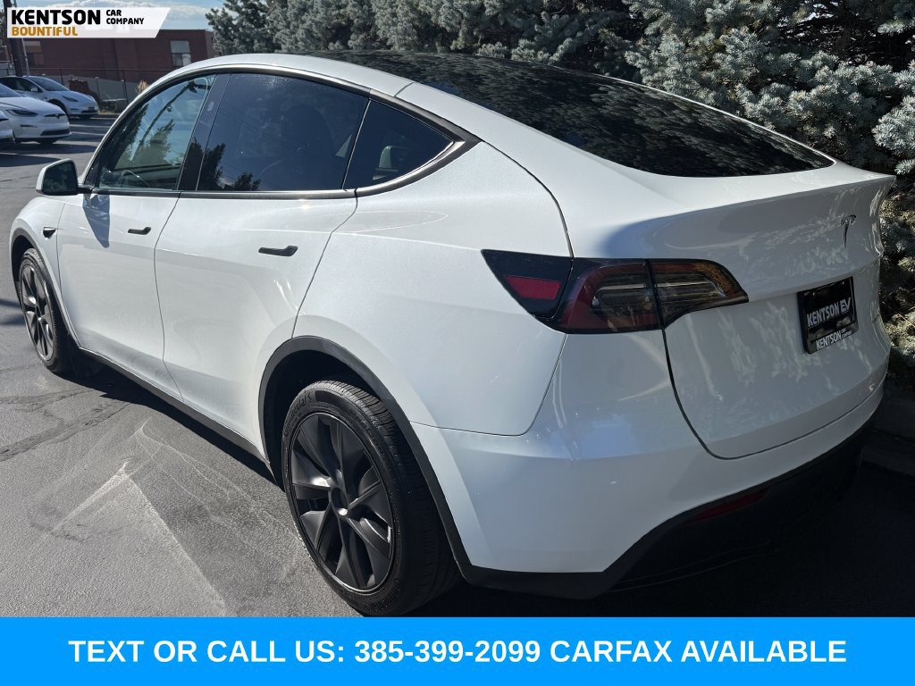 Used 2024 Tesla Model Y Long Range AWD/4WD image 6