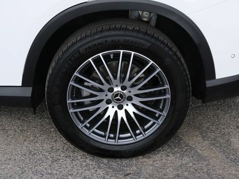 Used 2026 Mercedes-Benz GLC 300 image 9