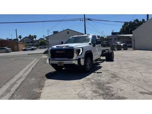New 2026 GMC Sierra 3500 Pro w/ Convenience Package RWD image 6