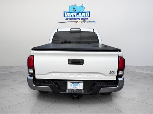 Used 2019 Toyota Tacoma 2WD Double Cab image 4