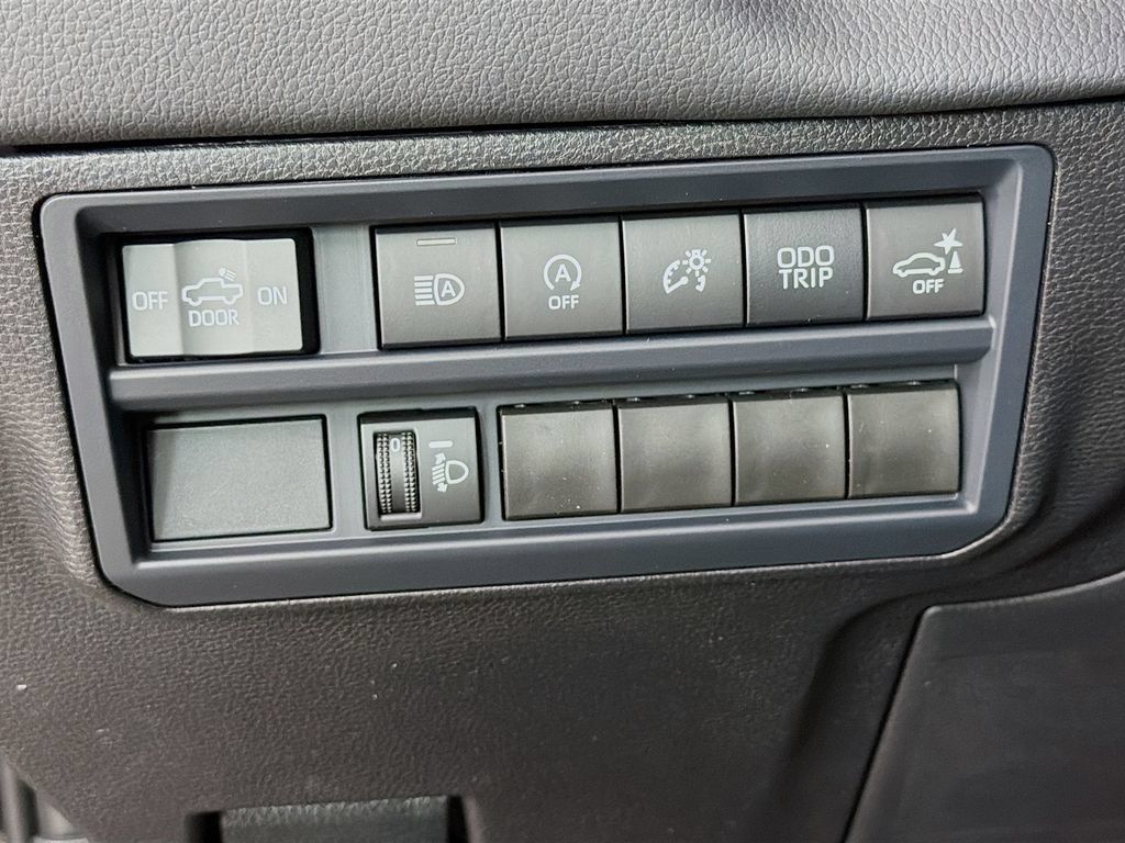 New 2026 Toyota Tundra Limited AWD/4WD image 10