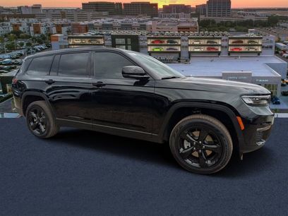 New 2025 Jeep Grand Cherokee L Limited w/ Black Appearance Package