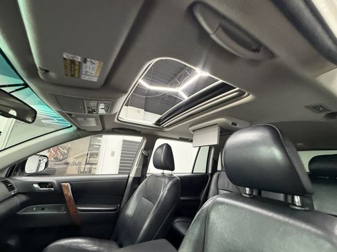 Used 2013 Toyota Highlander Limited AWD/4WD image 12
