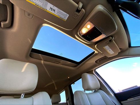 Used 2021 Jeep Grand Cherokee Limited image 12