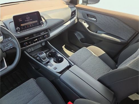 Used 2023 Nissan Rogue SV FWD image 12