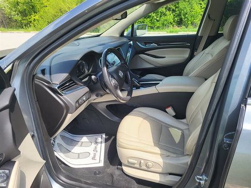 Used 2018 Buick Enclave Premium w/ Trailering Package AWD/4WD image 11
