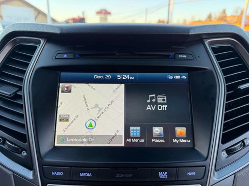Used 2017 Hyundai Santa Fe Sport AWD/4WD image 24