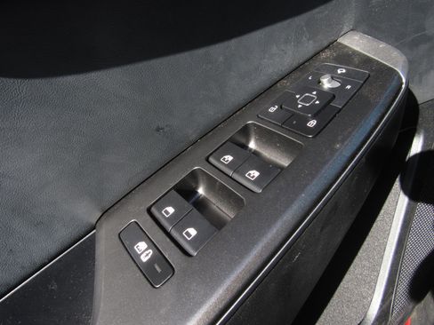 Used 2024 Kia EV6 Light image 22