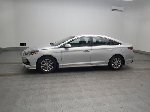 Used 2018 Hyundai Sonata SE FWD image 2