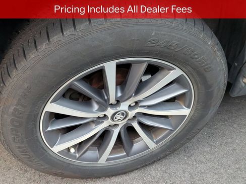 Used 2017 Toyota Highlander XLE FWD image 9