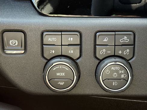 New 2026 Chevrolet Silverado 3500 High Country AWD/4WD image 35