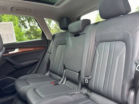 Used 2023 Audi Q5 2.0T Premium Plus w/ Premium Plus Package AWD/4WD image 19