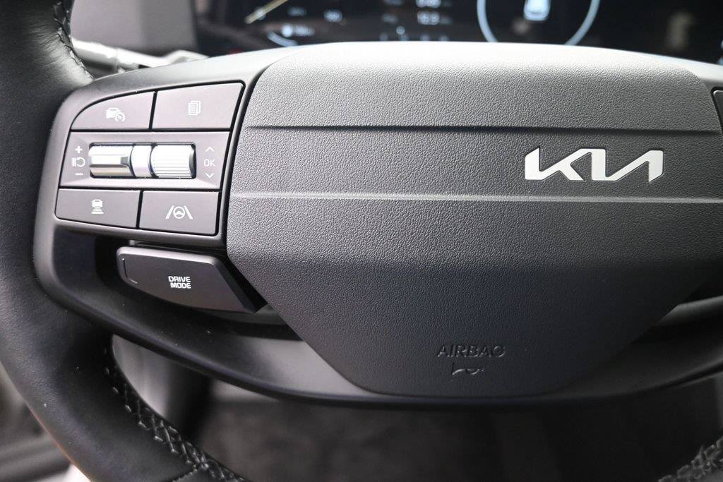 Used 2026 Kia Sportage SX FWD image 15