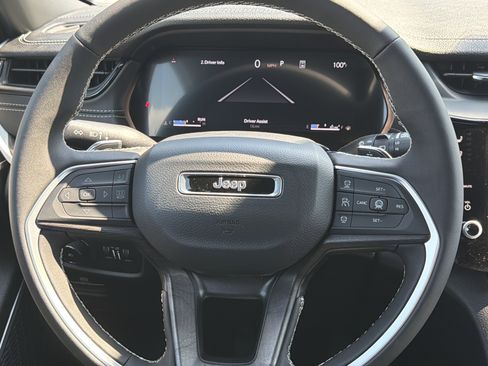 New 2026 Jeep Grand Cherokee L Limited AWD/4WD image 21