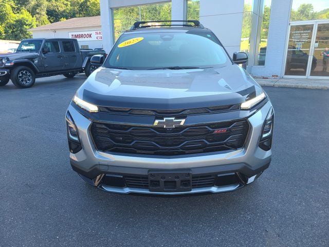 Used 2025 Chevrolet Equinox RS AWD/4WD image 9