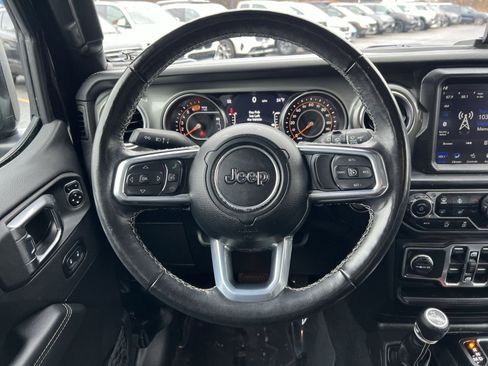Used 2023 Jeep Wrangler Sahara w/ Cold Weather Group image 15