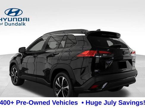 Used 2023 Toyota Corolla Cross AWD Hybrid w/ Convenience Package image 2