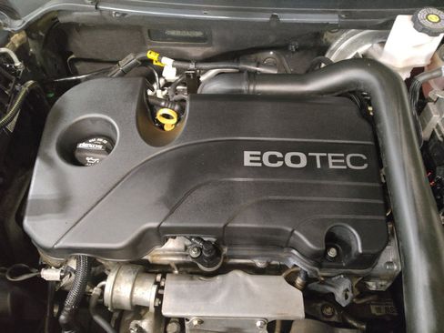 Used 2020 Chevrolet Equinox LT FWD image 30