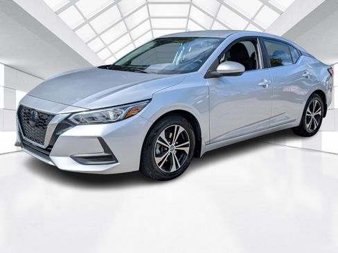 Used 2021 Nissan Sentra SV image 3