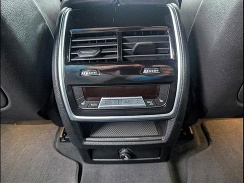 Used 2020 BMW X5 M50i w/ Premium Package image 17