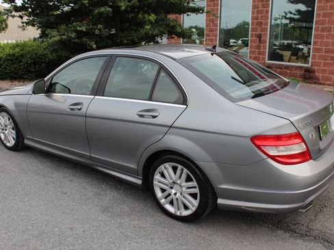 Used 2009 Mercedes-Benz C 300 4MATIC Sedan image 8
