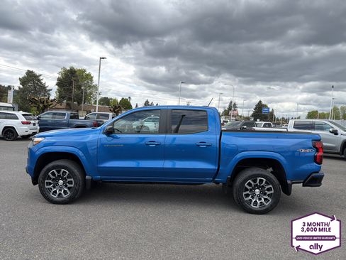 Used 2023 Chevrolet Colorado LT w/ LT Convenience Package II AWD/4WD image 2