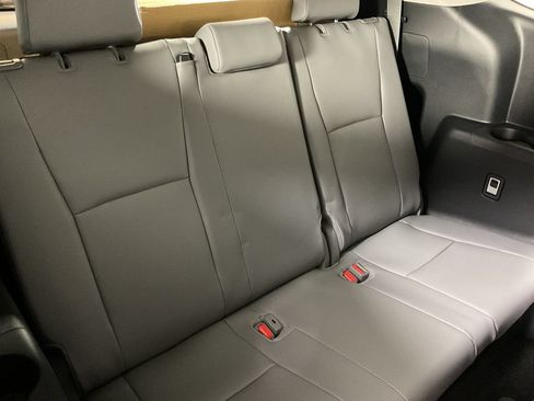 New 2026 Toyota Highlander XLE AWD/4WD image 22