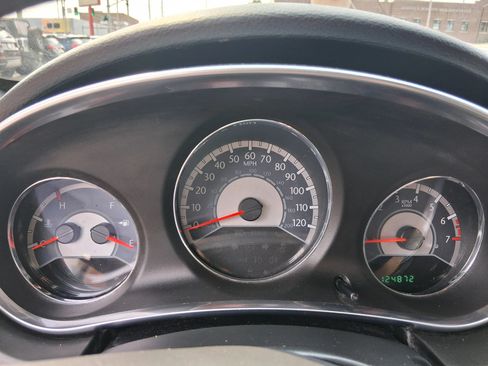 Used 2014 Chrysler 200 LX FWD image 21