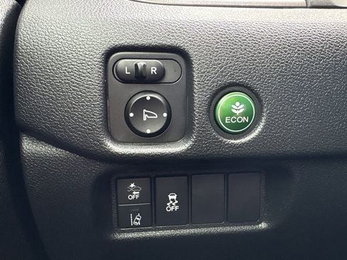 Used 2022 Honda Pilot Sport image 18