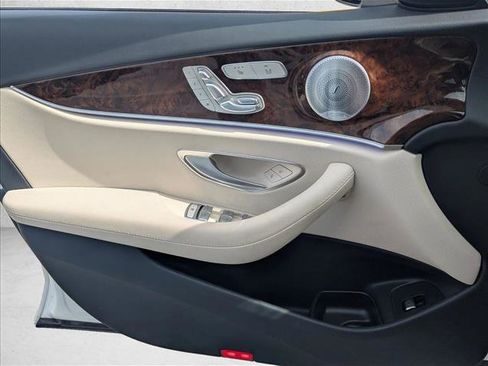 Used 2020 Mercedes-Benz E 450 4MATIC Sedan image 9