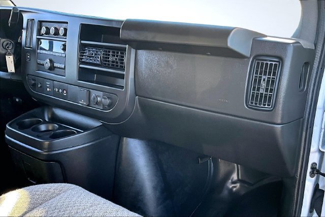 Used 2023 GMC Savana 3500 w/ Driver Convenience Package RWD image 26
