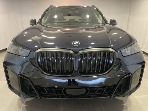 New 2026 BMW X5 xDrive40i w/ M Sport Package AWD/4WD image 2