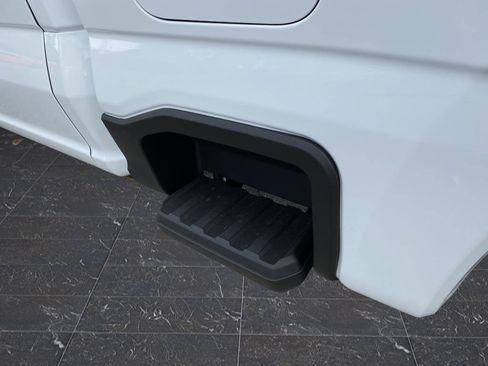 New 2026 Ford F250 Lariat w/ FX4 Off-Road Package image 19