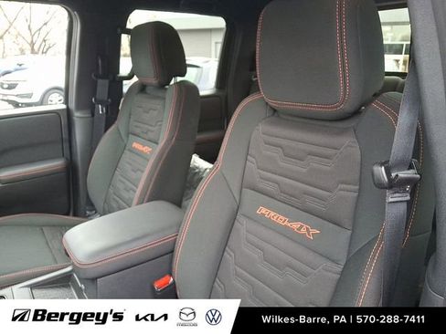 Used 2023 Nissan Frontier PRO-4X w/ Pro Convenience Package image 16