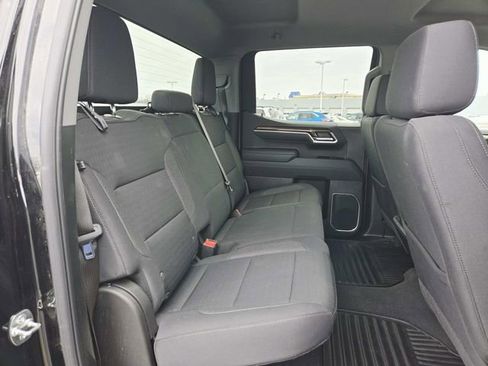 Used 2025 Chevrolet Silverado 1500 LT image 12