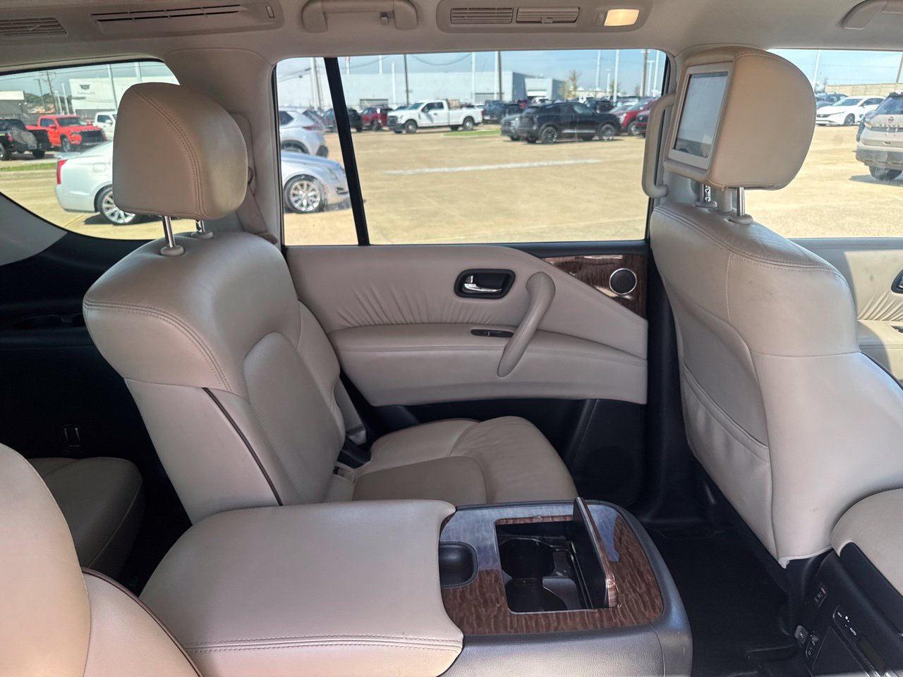 Used 2019 Nissan Armada Platinum w/ Captain's Chairs Package RWD image 37
