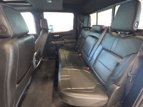 Used 2019 Chevrolet Silverado 1500 High Country AWD/4WD image 32