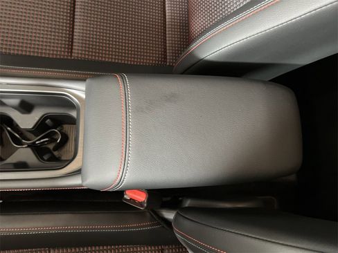 New 2025 Nissan Kicks SR image 22